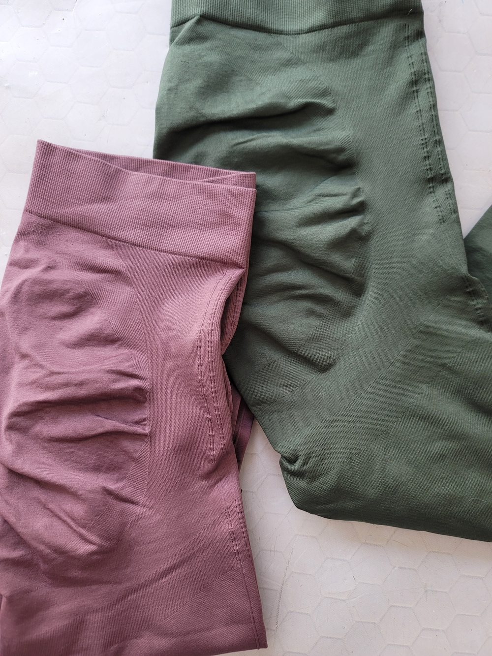 BLANQI Large 2-Pk Athletic Maternity Leggings Olive Green (Cropped) Mauve (7/8) - Picture 5 of 10